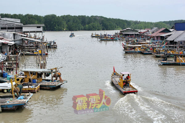 全球暖化与温室效应，逐渐导致海平面上升，30年后许多陆地将变海洋，带来巨大影响性。