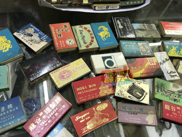 火柴向来都是家家必备品,而火柴盒通常是用完即弃,但有多少人想过,如像集邮般将火柴盒收集起来,多年以后再翻看也是一种享受。