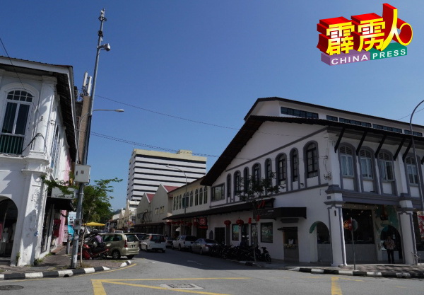 旧街场大奶及二奶巷一带都是观光区，2月开始为期一个月内，市政厅垃圾车工友也会每天2次收取垃圾。