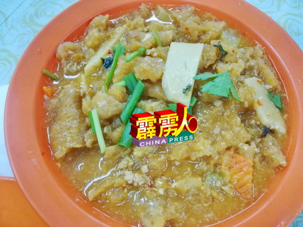 “大红灯笼”福州菜肴。