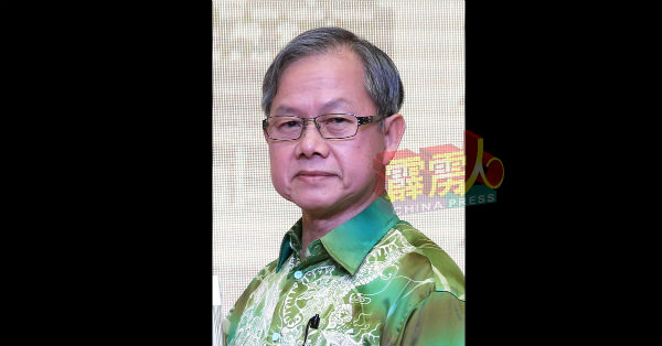 卫生部前副部长李文材医生