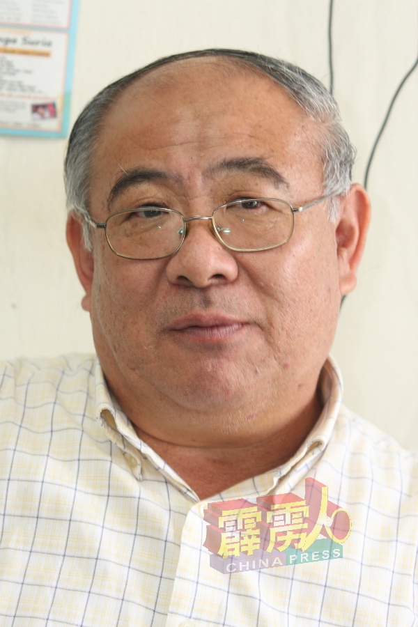 蔡依锰