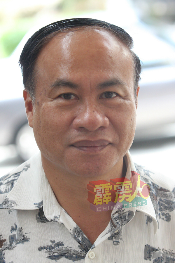 李丙富