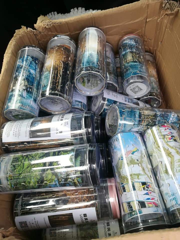 木质拼图反应不错，这是一批待发售的货源。