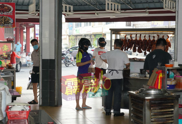 霹州目前只允许业者提供外卖服务,并不允许堂食。(档案照)