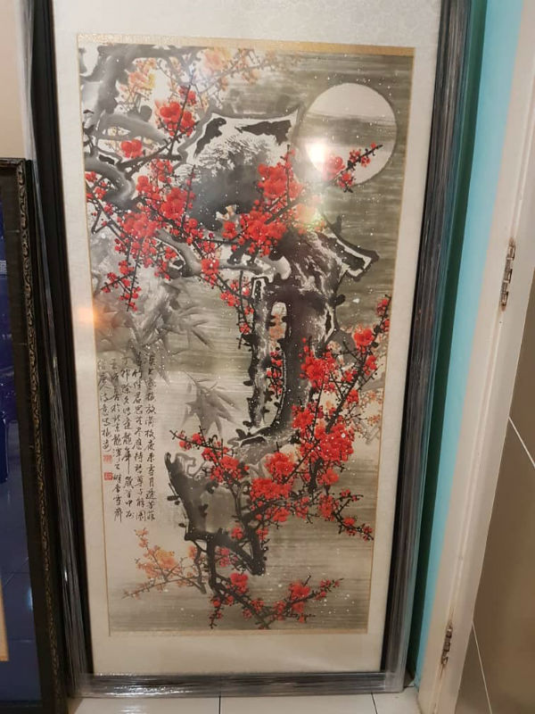 是这幅梅花图,当初仅以100令吉购得,却市值100万人民币。