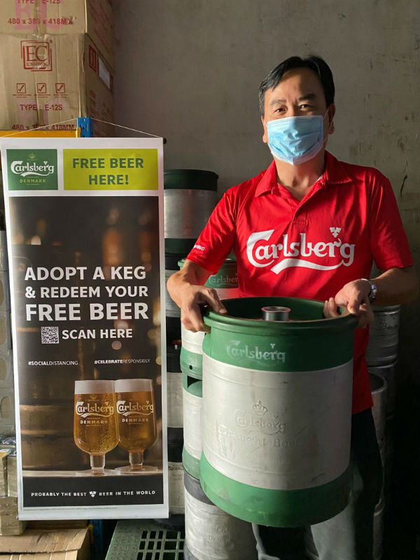 Carlsberg推出专属酒桶奖励在家享饮的消费者免费生啤酒,帮助本地酒吧强势回归。