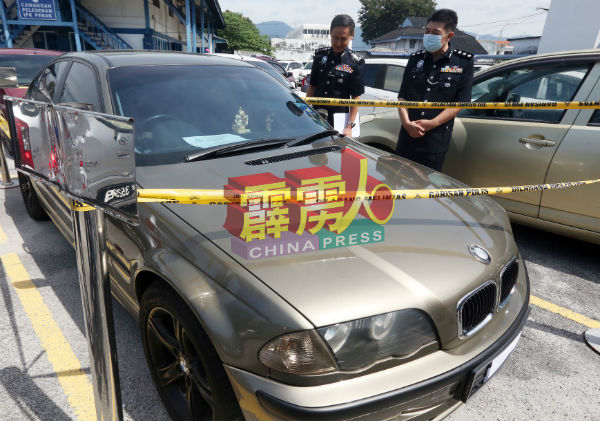 被发现藏有毒品的宝马轿车,随即被警方充公。