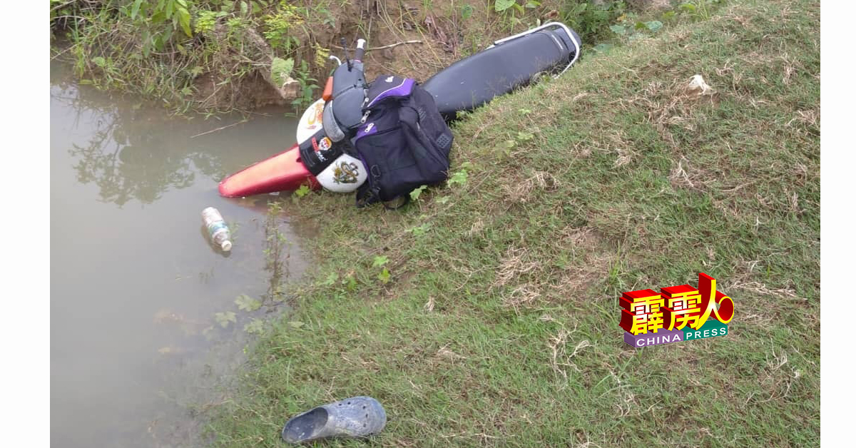 失踪者的行李遗留在摩哆篮处，拖鞋则在岸边被发现。