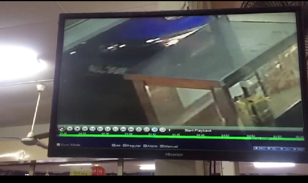 .闭路电视拍摄到干案车子及车牌号码。
