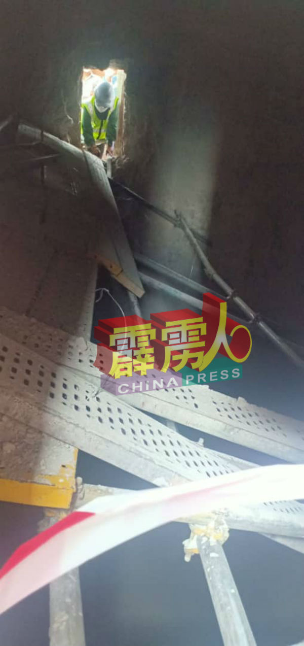 2名外劳拆鹰架时,因鹰架根基不稳及倾斜坠下,客死异乡。