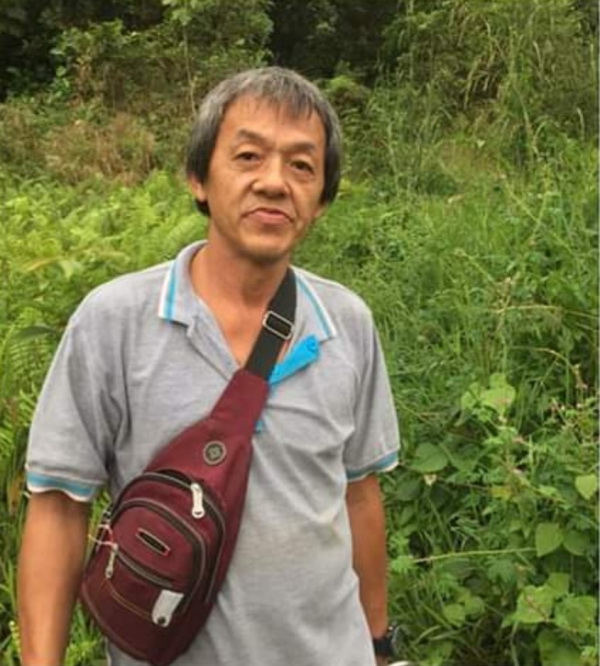 马利操获安排一份保安人员工作，解决生活起居问题。