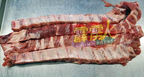 “子弹骨”骨与肉均匀，适於制红烧排骨及焖炸菜肴。