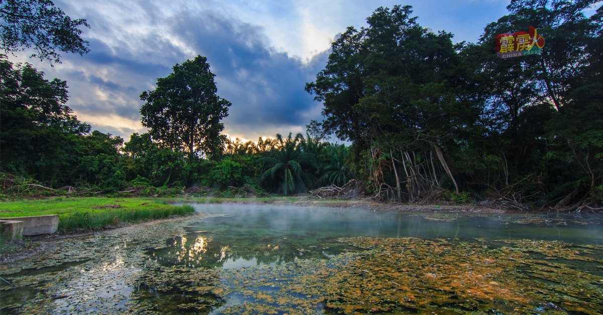 只要管理妥当，万浓甘榜阿拉班江的热水湖，有望成为受瞩目的旅游景区。