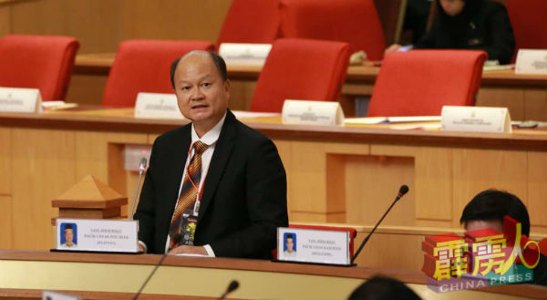 谢保恆在霹州议会明年度财政预算案辩论环节中发言。