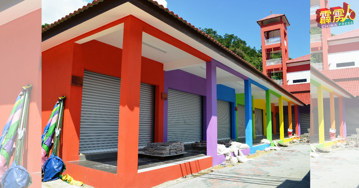在邦咯岛客运码头对街的12间店舖已竣工。