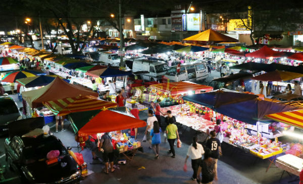 霹州的早市、欢乐市集（Bazaria）、夜市场可在本月15日营业，唯在夜市场方面，则只有部分可复业。