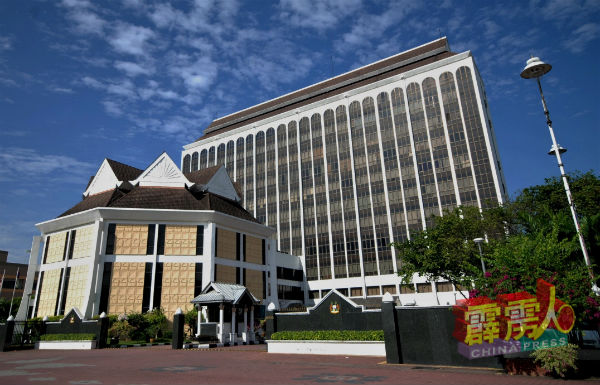 怡保市政厅在准备2021年至2022年预算案。（档案照）