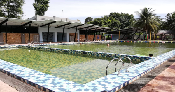 太平加冕游泳池经营权易主后，周六重新开放。