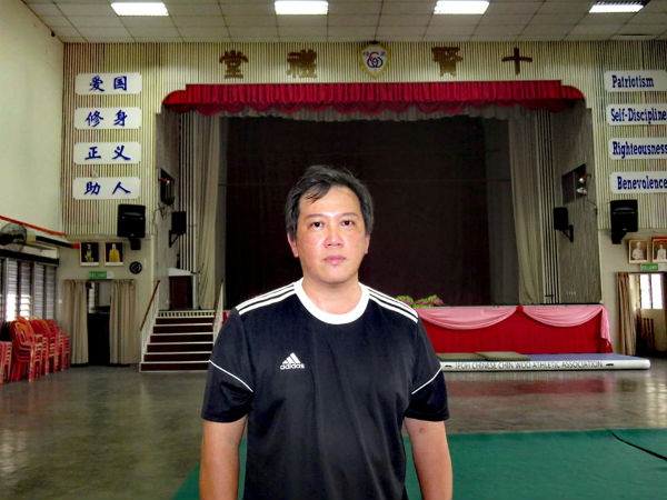 怡保中国精武体育会散打教练朱逸贤，劝请女性不要制造机会给别人下手，尤其在夜间避免单独一人外出。