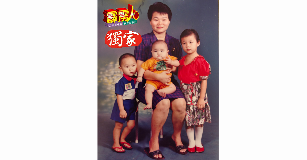 张梅花曾带着大女儿、伟健（左）及三女到相馆拍照，寄给当时在日本跳飞机先夫，一图解思愁。