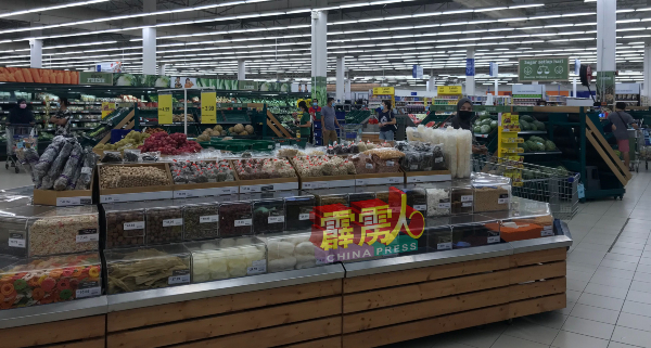 如果甘榜拉惹农业活动不恢復运行，除了国内一般市场，大型超级市场也将会面对蔬菜断供的问题。