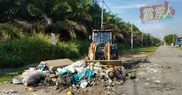 根据曼绒市议会的鉴定，市议会管辖区内共有60个路边空地被当成“非法垃圾场”的热点。 （市议会提供）