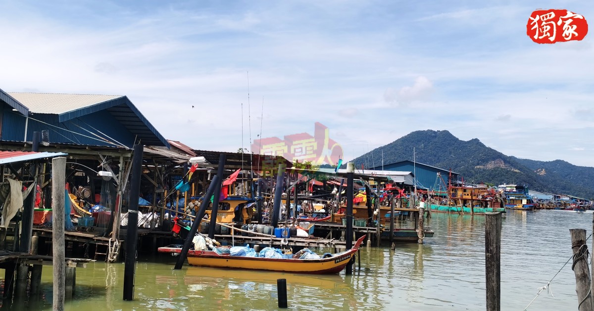 曼绒市议会实施“渔寮营运执照”措施，班台和双礼佛88名渔寮业者配合地方政府提出申请。