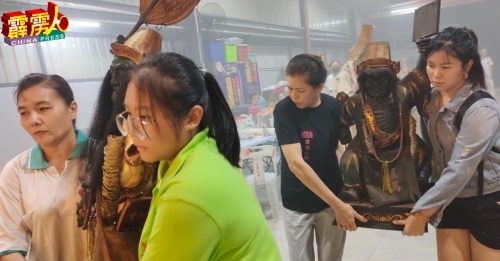 安顺城隍庙宝常贰府 为旧庙“移神”办罕见仪式
