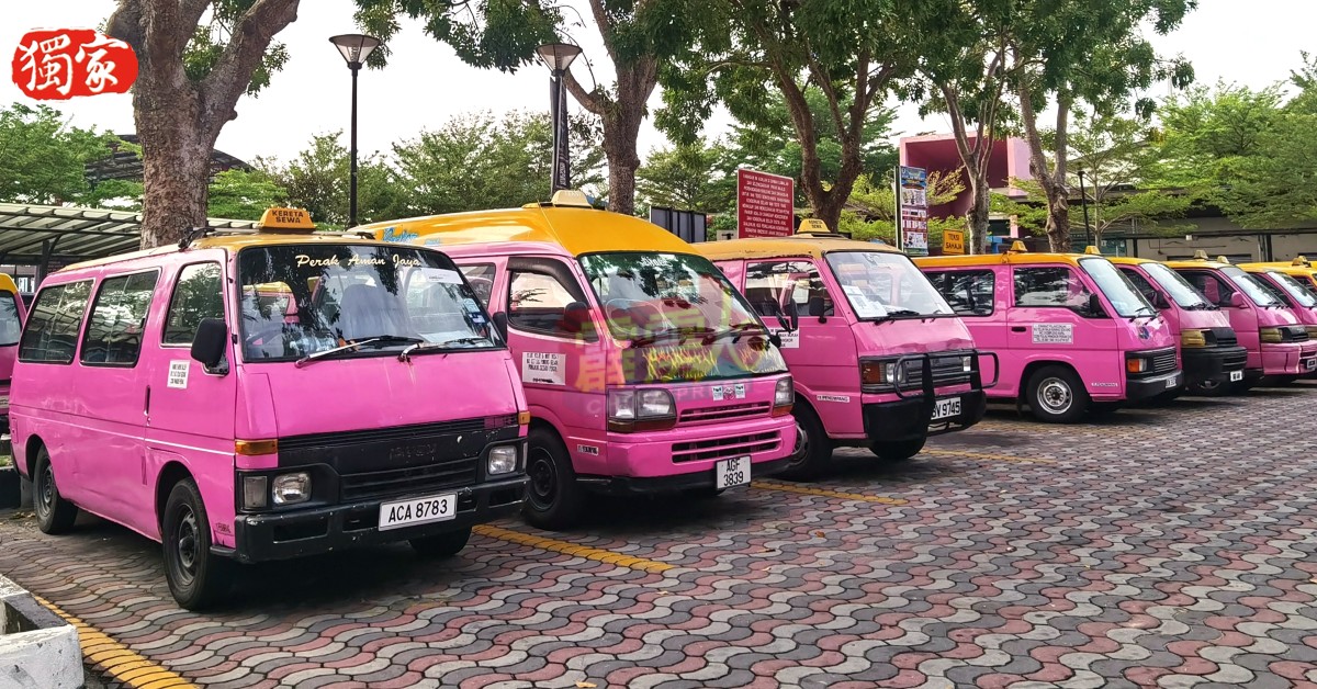 邦咯岛有约110辆的粉红色德士待命，为民众提供接送服务。