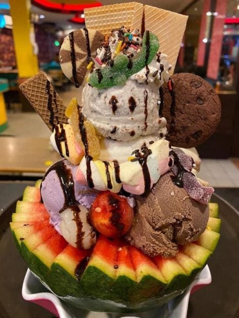 巨无霸西瓜冰淇淋，浅尝一口已可带来满满的幸福感…