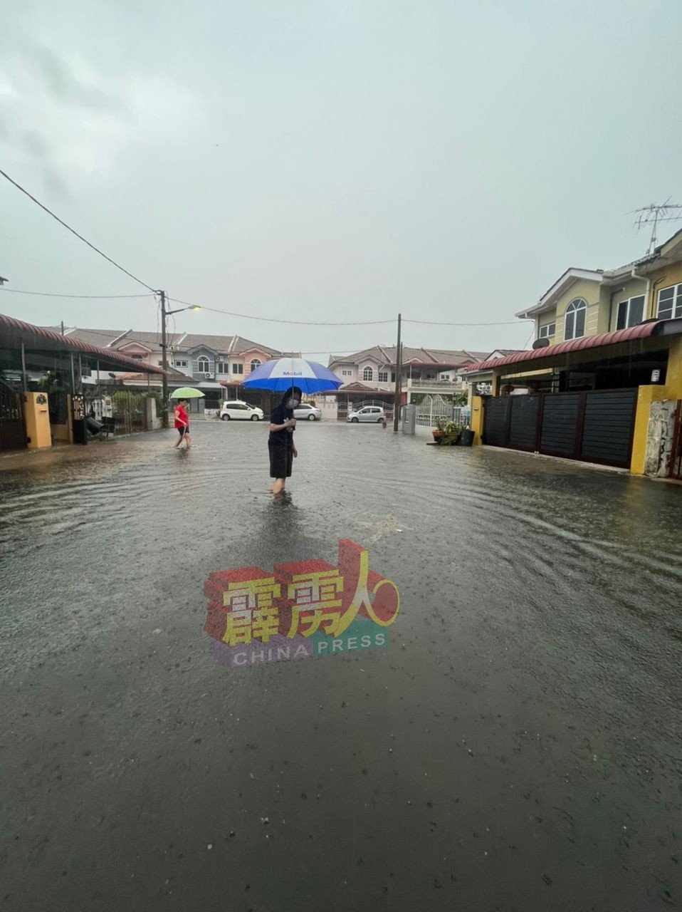 伍惠玲披露，新街场南区于6月时，发生突发水灾。