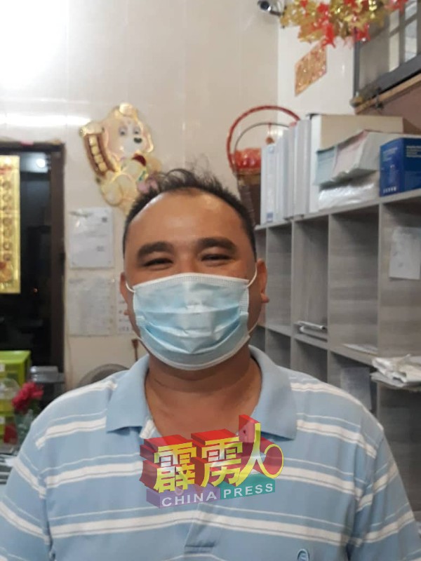 聚美香肉干大王店长贺稼俊