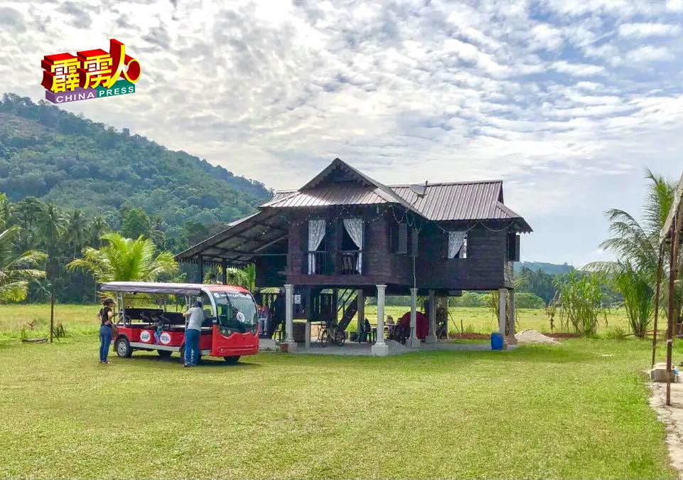 属于江沙旅游产品的拉布古邦民宿，于最近在印尼日惹荣获“东南亚民宿宿社区奖”。