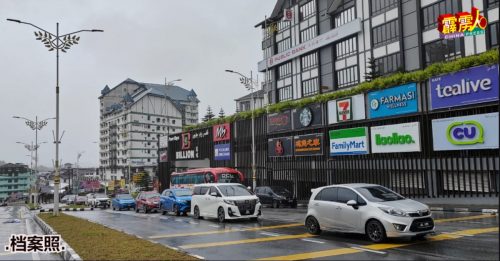 ◤霹雳头条◢ 限定菜车上路时间 真可解决金马崙塞车问题？