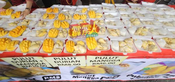 芒果及榴槤糯米饭，非常具有特色与卖点。