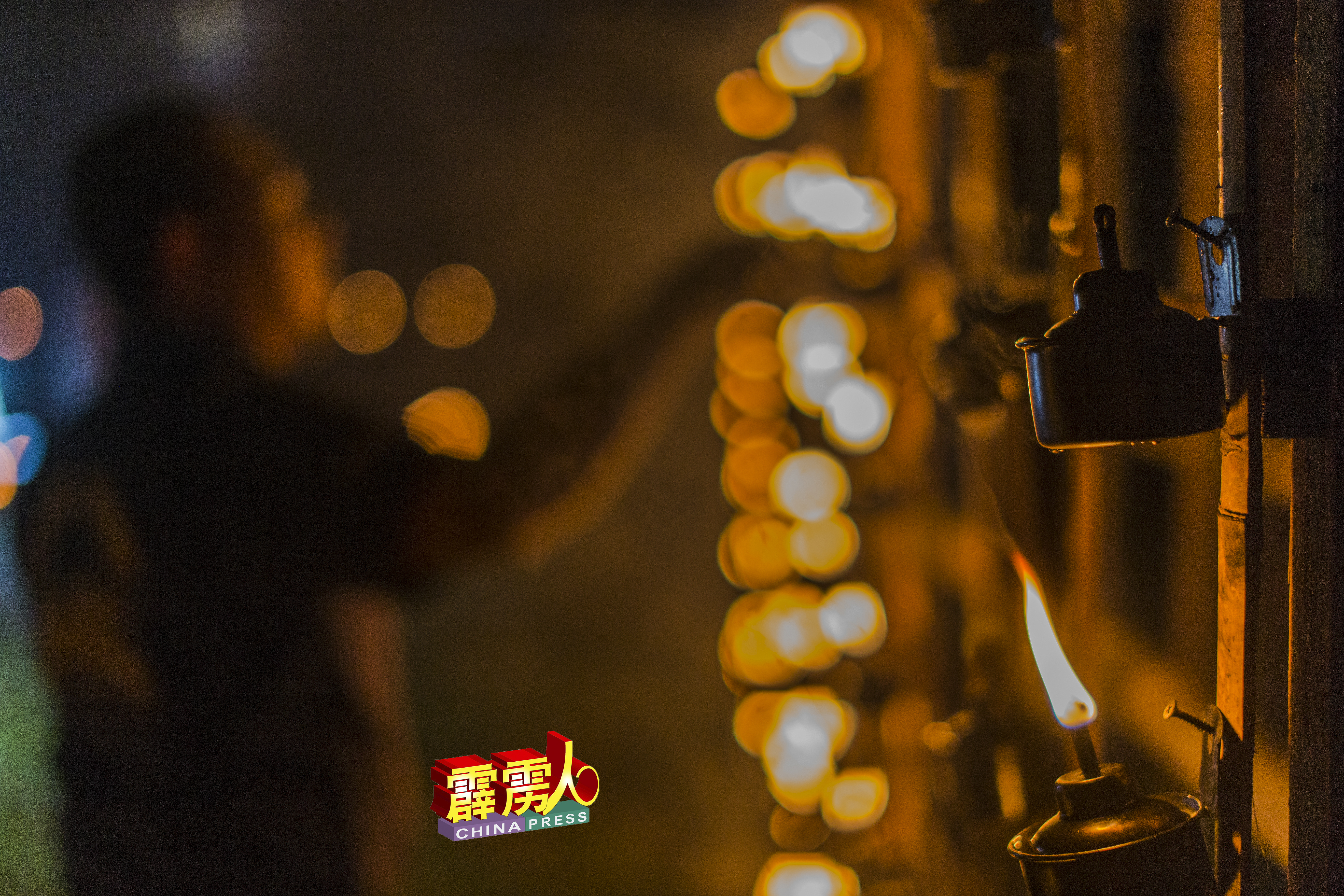 甘榜立布自2014年以点燃传统土油灯迎开斋闻名，也赢下至少5个土油灯比赛冠军。