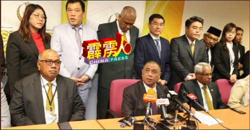 【霹州又传变天】 大臣携全体团结议员 力证霹雳江山依旧