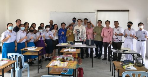 崇华华中中六生愈来愈少