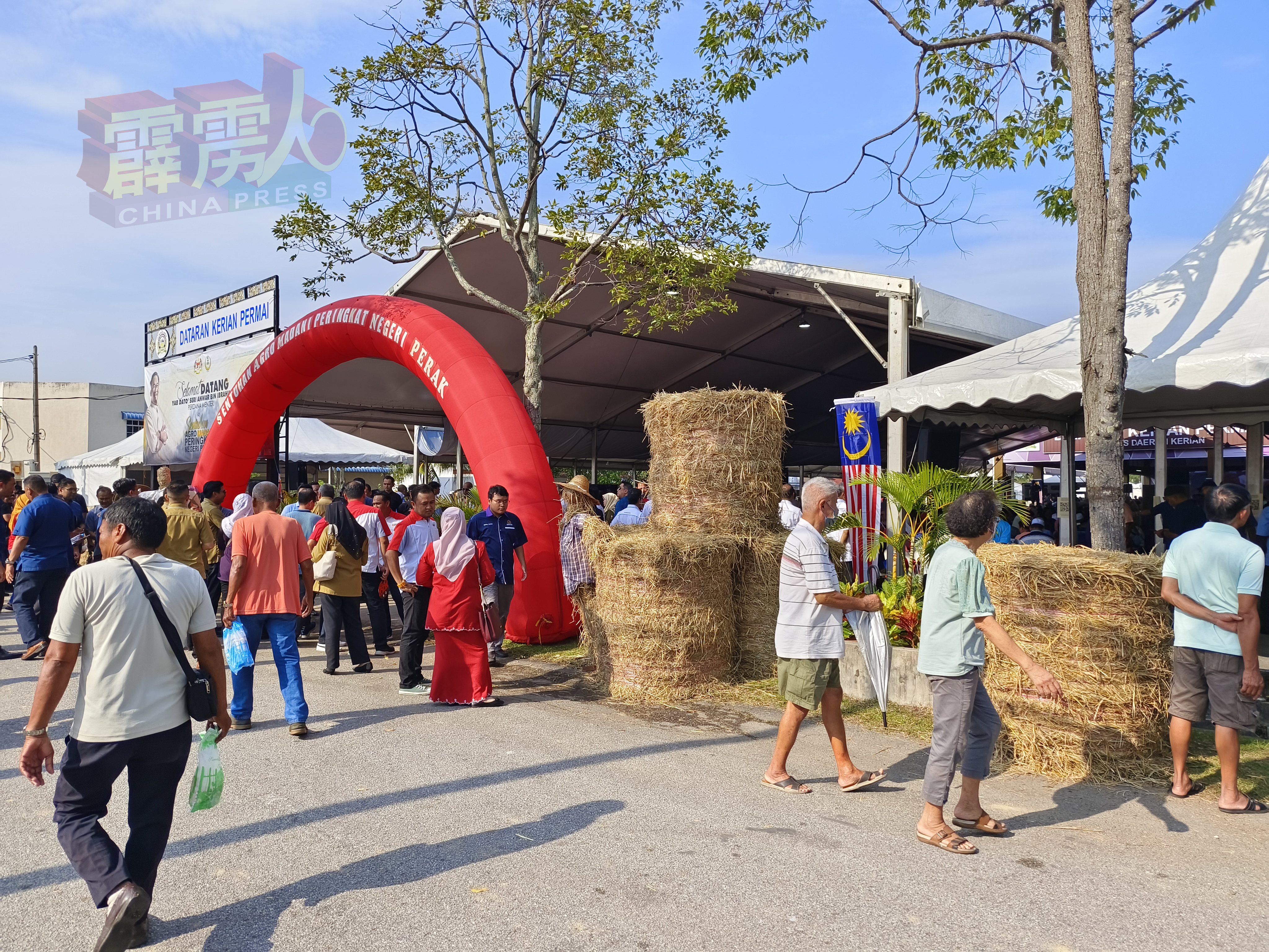 在巴里文打举行的霹州级“昌明触动农产品”（Sentuhan Agro Madani）计划活动，吸引逾1万人捧场。