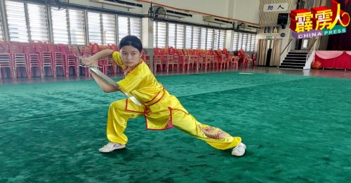 江佳傲功夫华乐学术三不碍 妥妥的 文武女将军