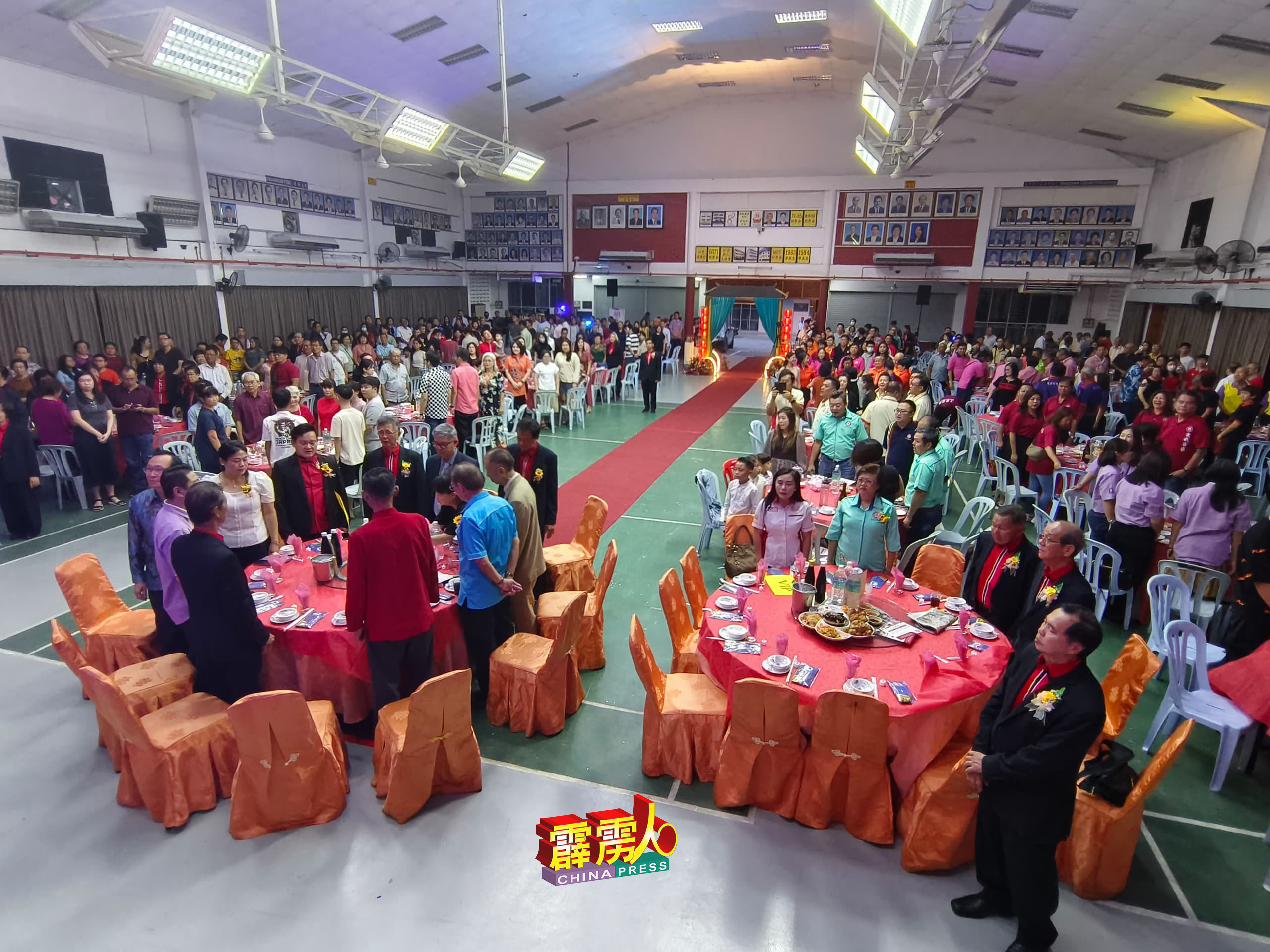 江沙客家公会 85 周年“双喜临门客情洋溢晚宴”上，获得全国各地客家属会派代表参与，场面热闹。
