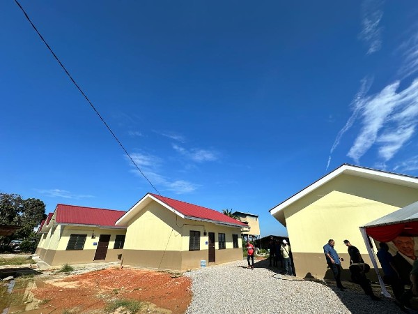当局共重建6间房屋，每间是660平方尺，价值6万6000令吉。