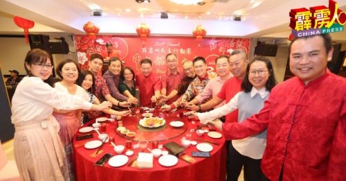 霹雳头条｜新村设地标  拨款3华团  辅助俱乐部