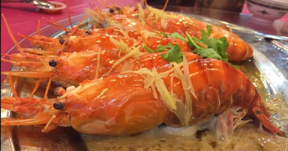 督亚冷大头虾是本地着名美食之一，在清明节期间也吸引不少游子及游客到来捧场。