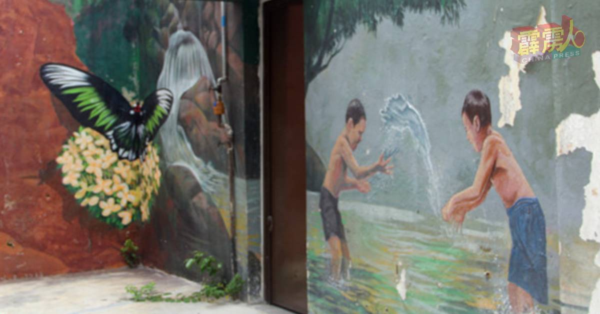 昔日孩童在美丽山涧戏水耍乐的情景，也记录在艺术走廊中。