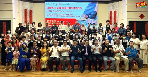 曼绒南华华中与深斋教育集团 联办烘焙班及酒店管理课程