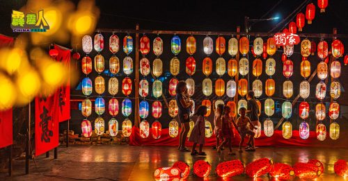 江沙最美年饰  亮灯   利民加地  夜夜生辉