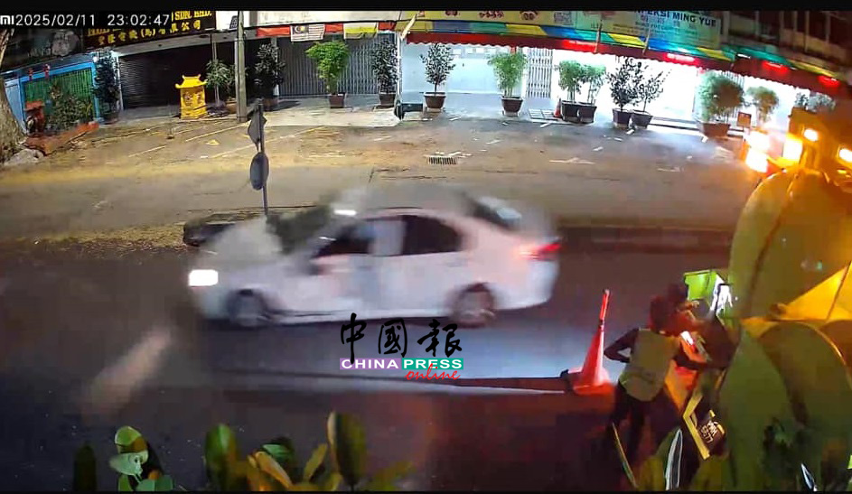 肇事者撞人后,丝毫没有停下查看伤者状况,反而直接驾车逃逸,迅速消失无踪。