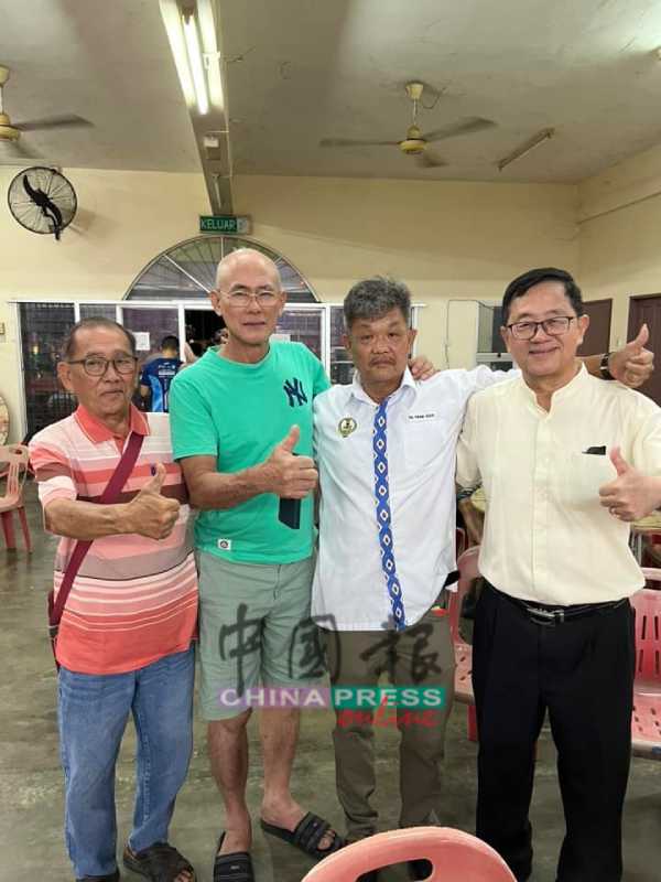回乡过年的村民，感受到家乡的温暖及浓浓的喜庆氛围！